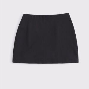ABERCROMBIE & FITCH SCARLETT MINI SKORT